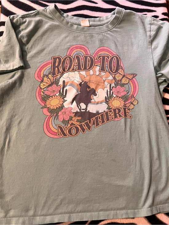 Vibe N’ Tops - Road To Nowhere Graphic Tee - Sage Green